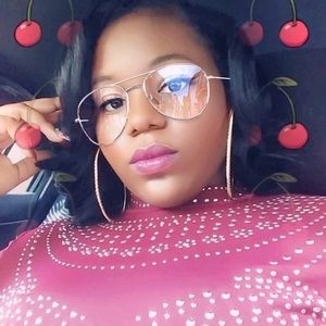 Meet your Posher, Jada